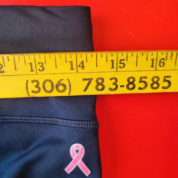 Under Armour She's A Fighter support cancer high rise cropped leggings women's - Picture 4 of 7